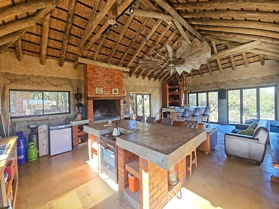 6 Bedroom Property for Sale in Parys Free State
